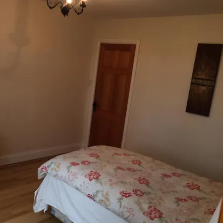 Oakdale, Templemore, E41f856